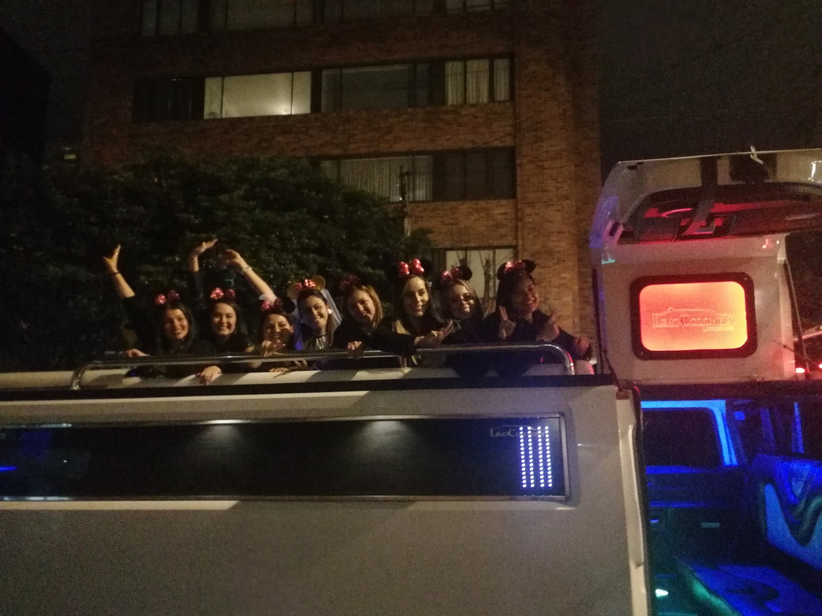 Decoración temática glam para despedida de soltera en locación privada Bogotá