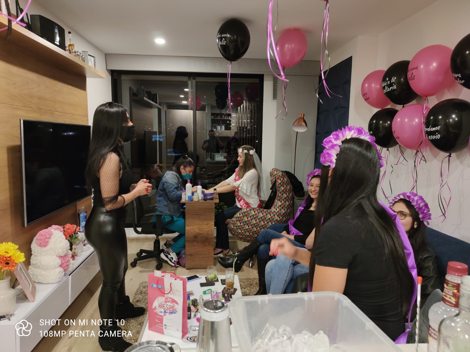 Show de stripper masculino para despedida de soltera privada en Bogotá
